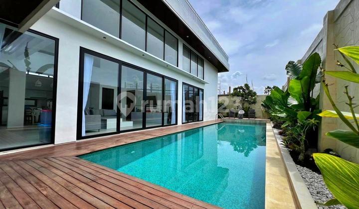 Brand New Villa View Sawah Bumbak Kerobokan Badung Bali