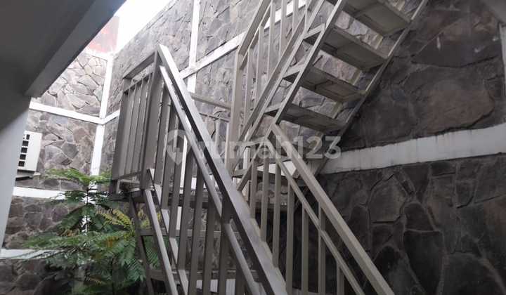 Disewakan Rumah Semifurnish di Kencana Loka Bsd 2