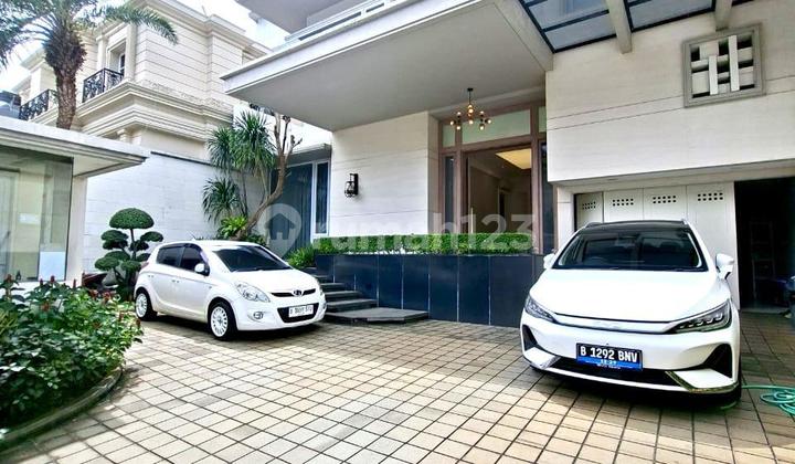 FOR RENT - Menteng Luxury House Fully Furnished - Sturdy Building - Ready to Occupy Near Kuningan, Senayan, Thamrin, and Sudirman Areas, Menteng, Central Jakarta FOR RENT - Menteng Luxury House Fully Furnished - Sturdy Building - Ready to Occupy Near Kuningan, Senayan, Thamrin, and Sudirman Areas, Menteng, Central Jakarta