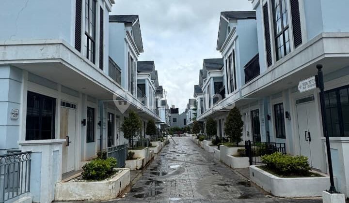 Lavon Swancity Double Decker Concept 3 Lantai + Basement + Lift