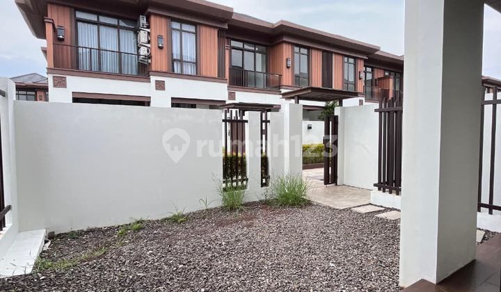 Free Ipkl AJB DP Daisan @ Tokyo Lavon - Rumah Luas 166 M², Desain Modern Jepang dengan Bathtub Mewah