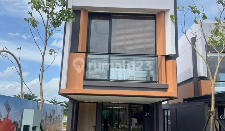 Ready-to-Live 3-Bedroom House in Karawaci - Around 500 Million! Urban Park Serpong