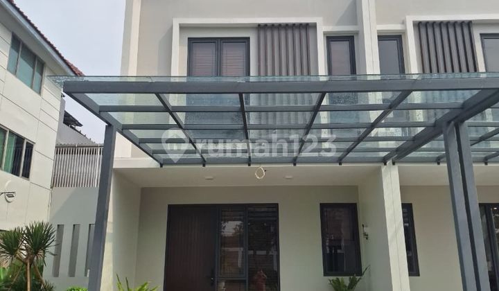 Victoria Village Signature - 4+1 Bedrooms + Attic (Versatile Extra Room for the Family) Victoria Village Signature - 4+1 Bedrooms + Attic (Versatile Extra Room for the Family)