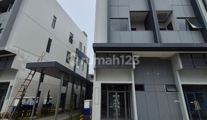 Hudson Studio Loft Ruko Mezzanine Corner - Double Facade, Premium Location Gatot Subroto 1