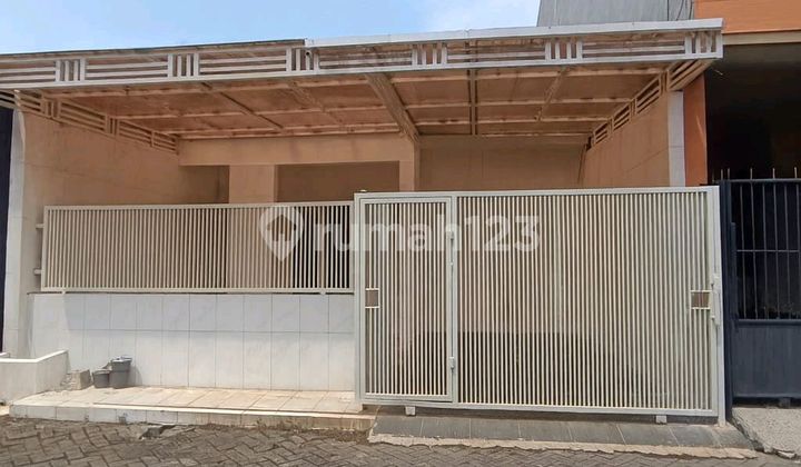 Rumah Siap Huni Dekat Upn Royal Paka Gunung Anyar Centra Point