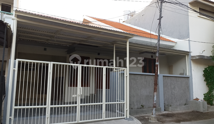 Rumah Bagus Siap Huni Lokasi Strategis Tengah Kota Manyar Tirto Rumah Bagus Siap Huni Lokasi Strategis Tengah Kota Manyar Tirto