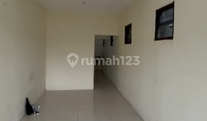 2-Storey Shop House For Rent Cheap 2-Storey Shop House For Rent Cheap