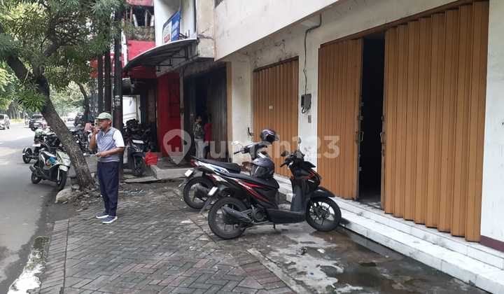 3-Storey Shop House on Raya Manyar, Surabaya, Near Gubeng 2