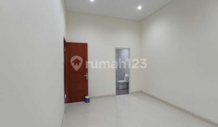 Rumah Bagus Siap Huni Lokasi Strategis Tengah Kota Manyar Tirto 2