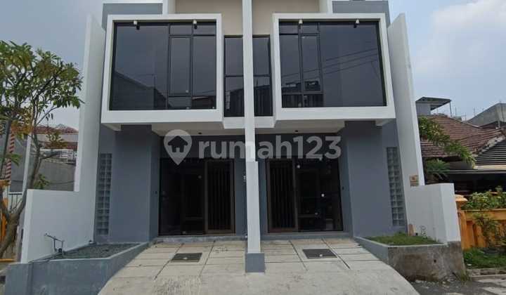 New House 100% New in Semampir, Right in the Middle of the Main Road Merr New House 100% New in Semampir, Right in the Middle of the Main Road Merr