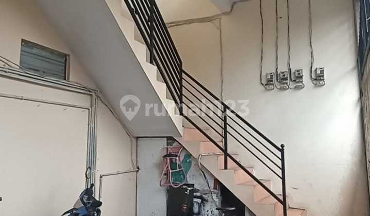 Active Boarding House Ready to Be a Money-Making Machine in North Surabaya Near Pasar Atom and Kapasan 2