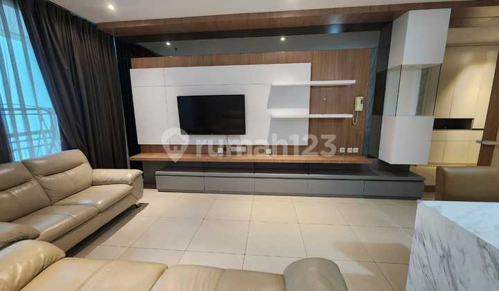 Disewakan Apartemen Central Park 2+1 Bedroom Disewakan Apartemen Central Park 2+1 Bedroom