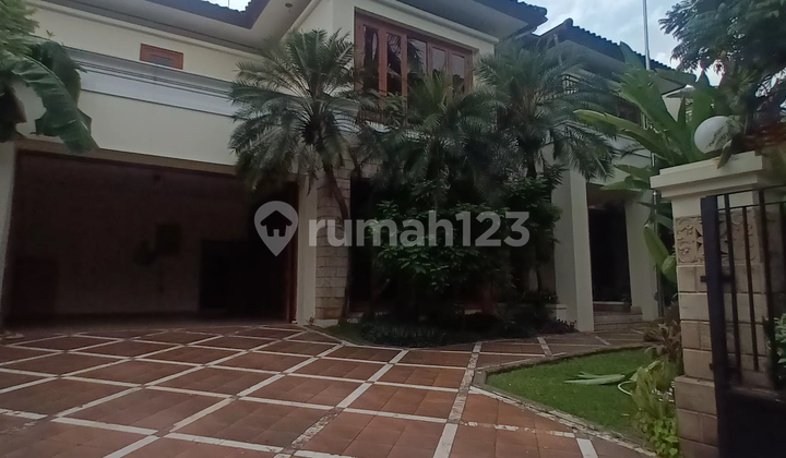 Rumah dengan Lokasi Premium Pondok Indah Rumah dengan Lokasi Premium Pondok Indah