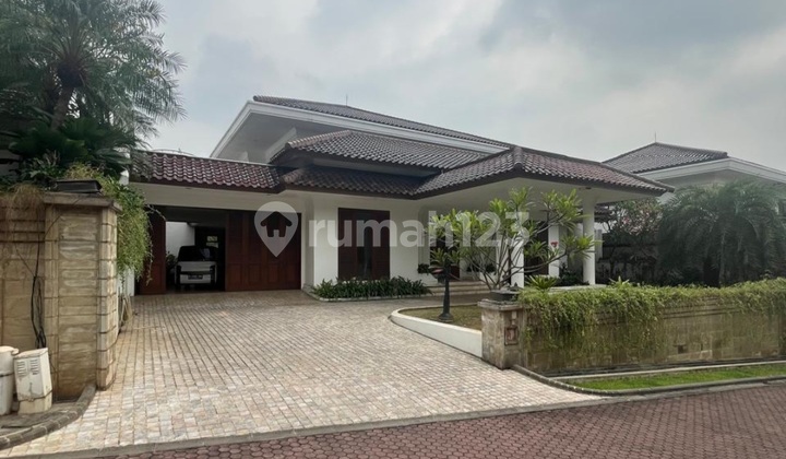 Rumah Asri Luas Lokasi Tenang Area Pejaten