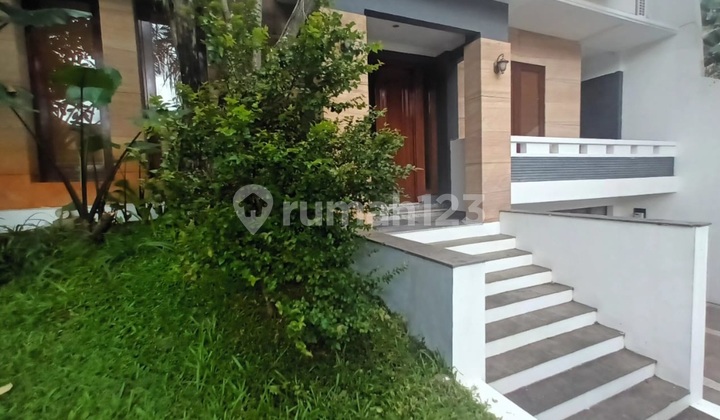 Rumah Modern Minimalis Lokasi Tenang