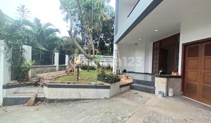 Rumah Pondok Indah Lokasi Tenang