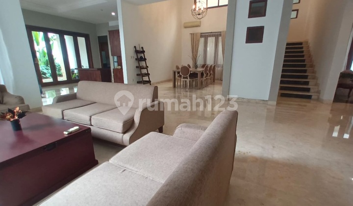 Modern Minimalist House in a Quiet Location 2