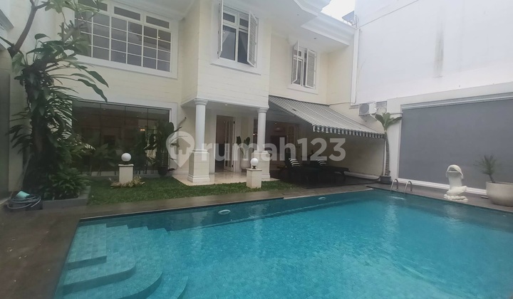 Beautiful House Location.quiet Pondok Indah