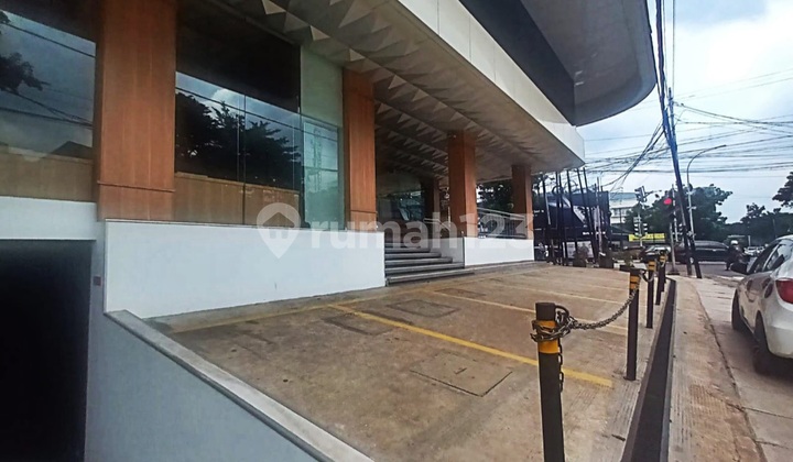 New Building in a Strategic Location in South Jakarta