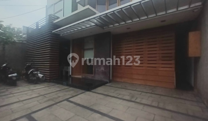 Rumah Bagus Siap Huni Lokasi Tenang Rumah Bagus Siap Huni Lokasi Tenang