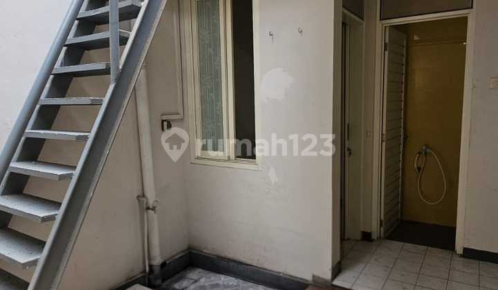 Sewa Rumah Taman Puspa Raya Murah Baru Renov Dekat Uc di Citraland 2