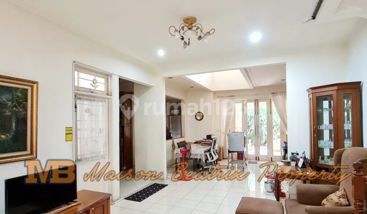 House in a strategic location, part of the Akdes cluster, near toll road, mall, school, hospital, and market, in Taman Fortuna BSD.