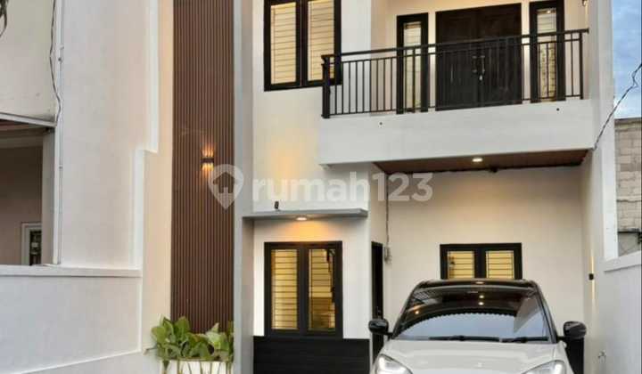 Rumah Cantik Mewah Murah Furnish 2 Lantai di Green.kebagusanjagakarsa Jaksel 2