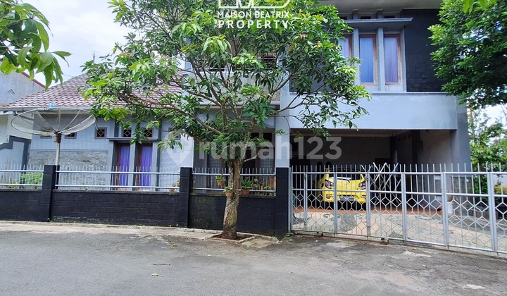 Large House Price Drop Strategic Location in Patumbak Deli Serdang Medan