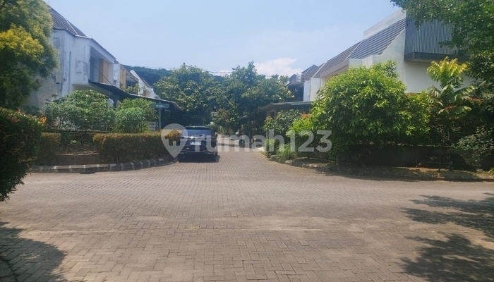 Dijual Rumah Tinggal 2 Lantai. Perumahan Rancamaya Golf Estate Blok Balcony Grandekota Bogor