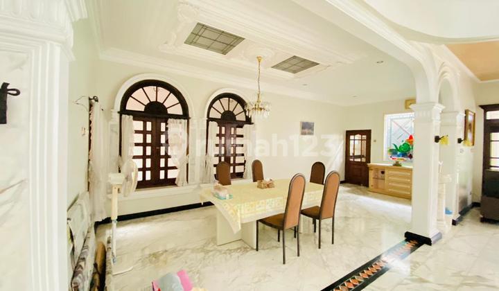 Dijual Rumah Mewah Jl Raya Dharmahusada Indah Surabaya Sangat Terawat 2