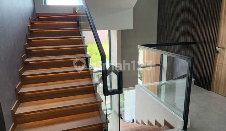 Dijual Rumah Woodland Citraland Surabaya Semi Furnish 2