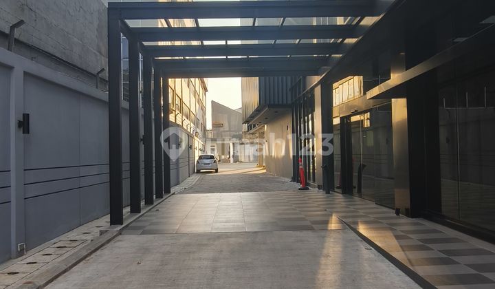 New Building in the strategic area of West Jakarta - For Rent New Building in the strategic area of West Jakarta - For Rent