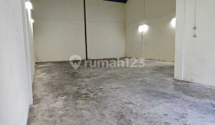 Warehouse for Rent in Batu Ampar, Ready to Use