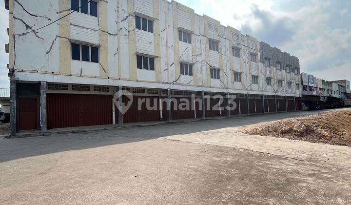 10 Attached Shophouse Units for Sale in Marina 2
