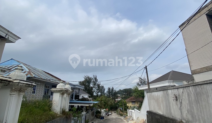 Dijual Rumah Tiban Dekat Jalan Besar Butuh Renovasi 2