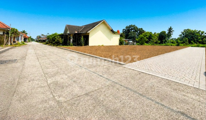 Translation: Investment Land in Jogja, 200 Meters from Palagan Main Road, Elite Residential Area