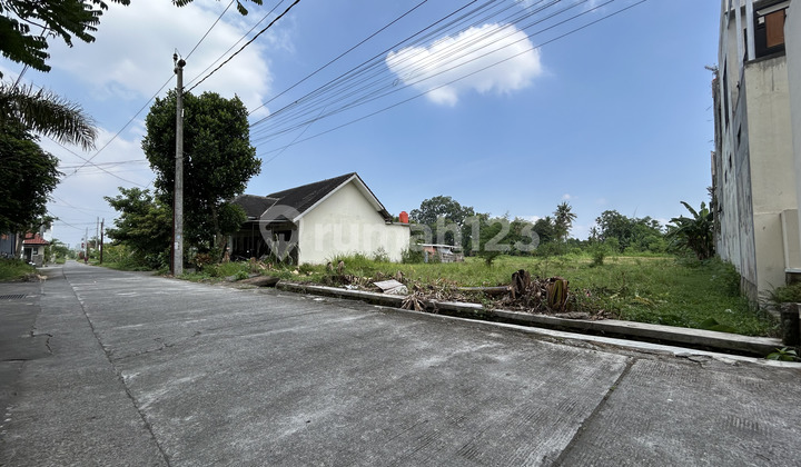 Tanah Strategis Jogja, Area Perumahan Elit, 10 Menit Kampus Ugm Tanah Strategis Jogja, Area Perumahan Elit, 10 Menit Kampus Ugm