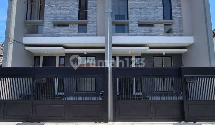 Rumah Baru Ready Klampis Dkt Araya Baruk Kertajaya Nginden Ngagel