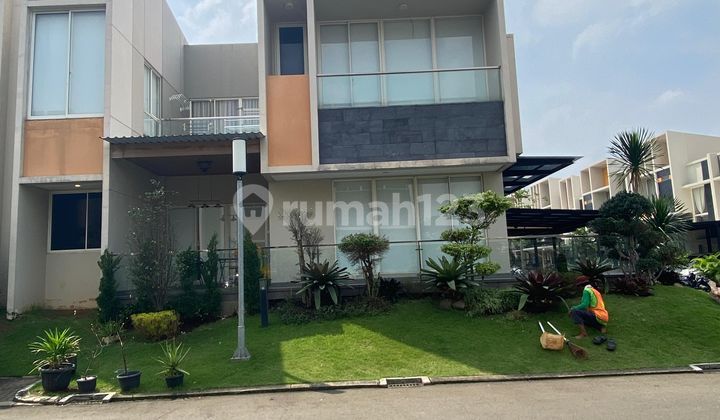 Dijual Rumah Cantik Furnished di Mozart 2