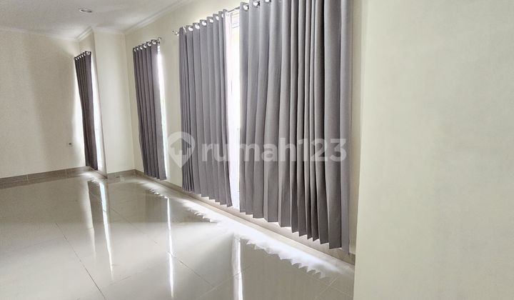 Termurah Disewakan Rumah Cantik di Verdi 2