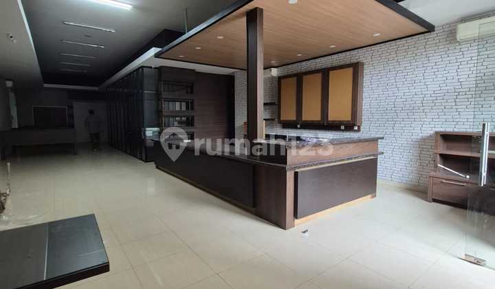 Disewakan Ruko 4 Lantai 0 Jalan Hr Muhammad Surabaya