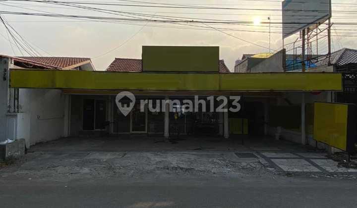 For Rent Business House Raya Rungkut Suitable for Cafe and Office