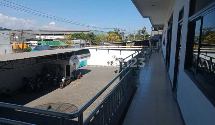 Warehouse for Rent, Ready to Use, Located in Margomulyo Indah Warehousing Area