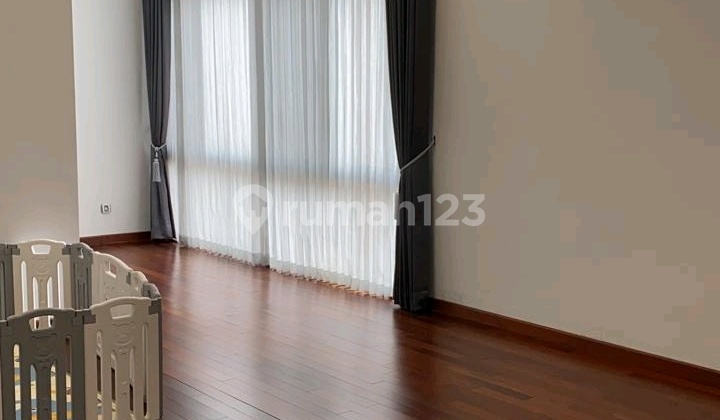 Royal Villa House Pakuwon City Modern Tropical 2