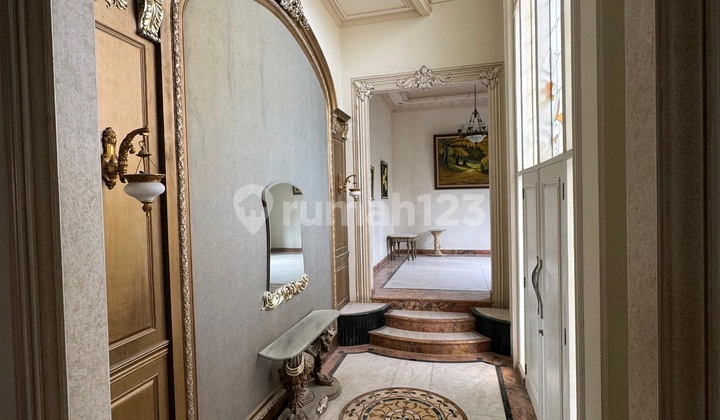 Villa House Bukit Regency 2 - Pakuwon Indah Opposite Club House 2