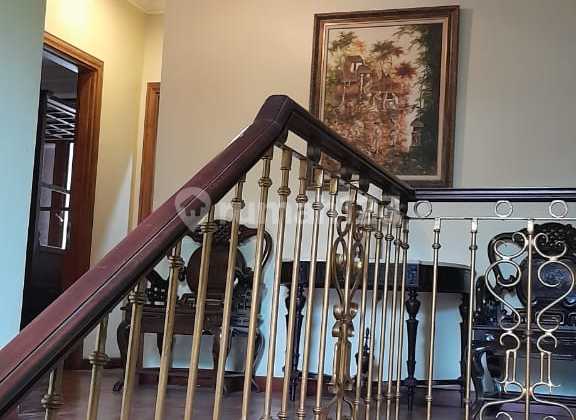 Luxurious Residence in Pinang Perak Ready-to-Occupy Serene Abode 2