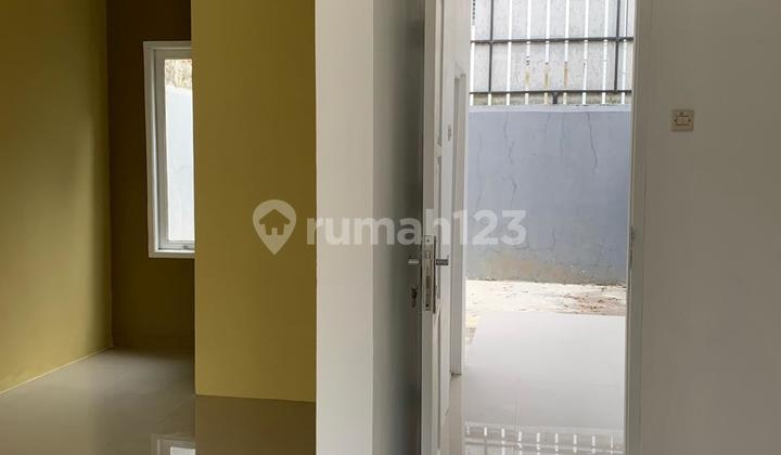 Town House Nice Ready to Live Near Campus in Pamulang 2