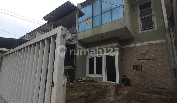 Ruko Dua Setengah Lantai Dekat Bintaro Strategis Ruko Dua Setengah Lantai Dekat Bintaro Strategis