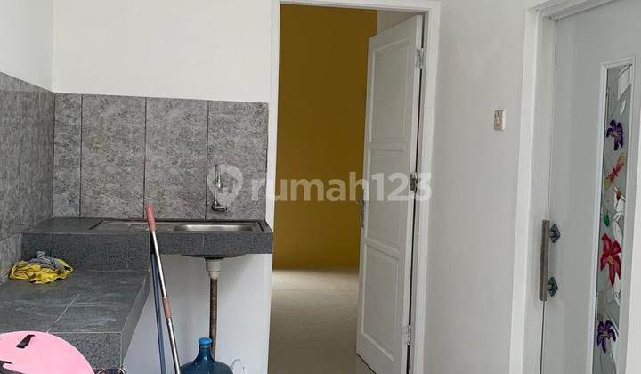 Town House Bagus Siap Huni Dekat Kampus di Pamulang Town House Bagus Siap Huni Dekat Kampus di Pamulang