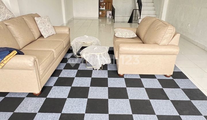 Ready-to-Use Shop House with Good AC, Strategic Location 2